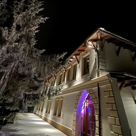 Hotel Galeria Pezinska Baba Pezinok Bagian luar foto