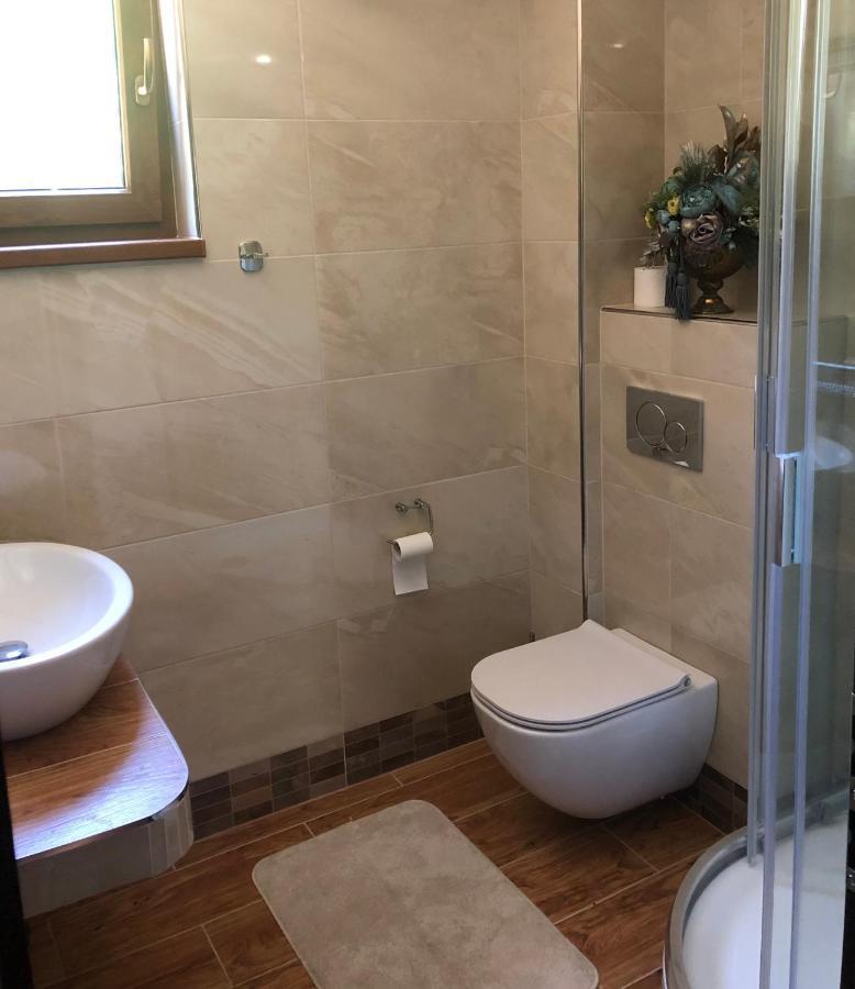 Hotel Galeria Pezinska Baba Pezinok Bagian luar foto